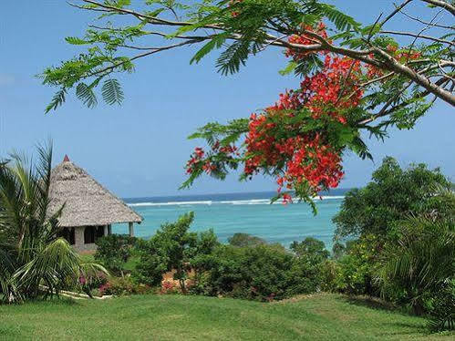 Tijara Beach Hotel Mombassa Buitenkant foto